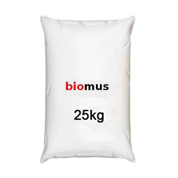 25kg bag of Calciumlactat by BIOMUS, showcasing the product's label and packaging design.